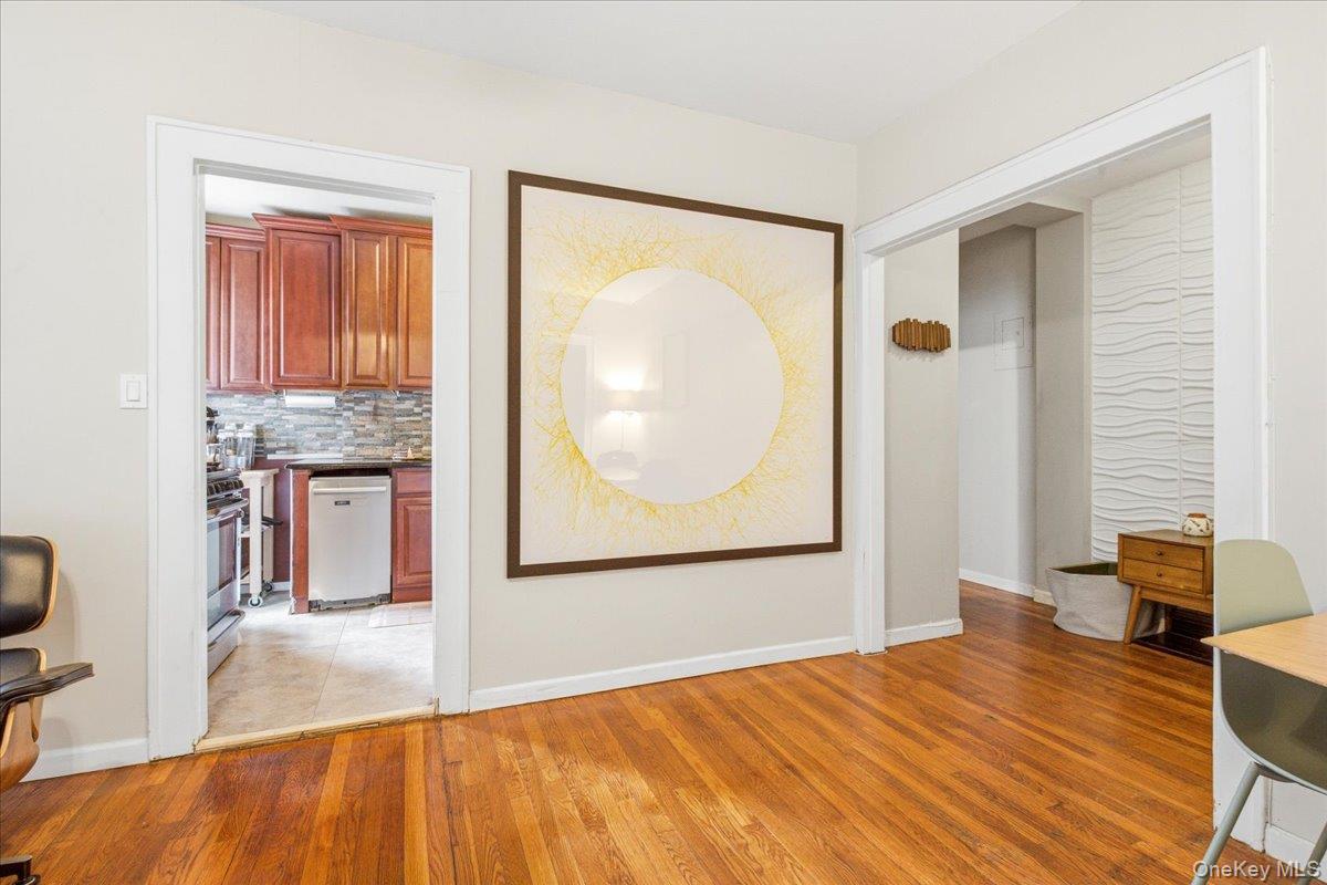 68-12 Burns Street B2 Property Photo 14