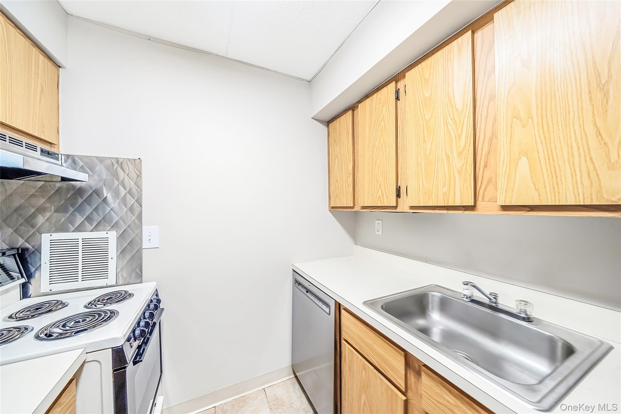 725 Miller Avenue 333 Property Photo 8