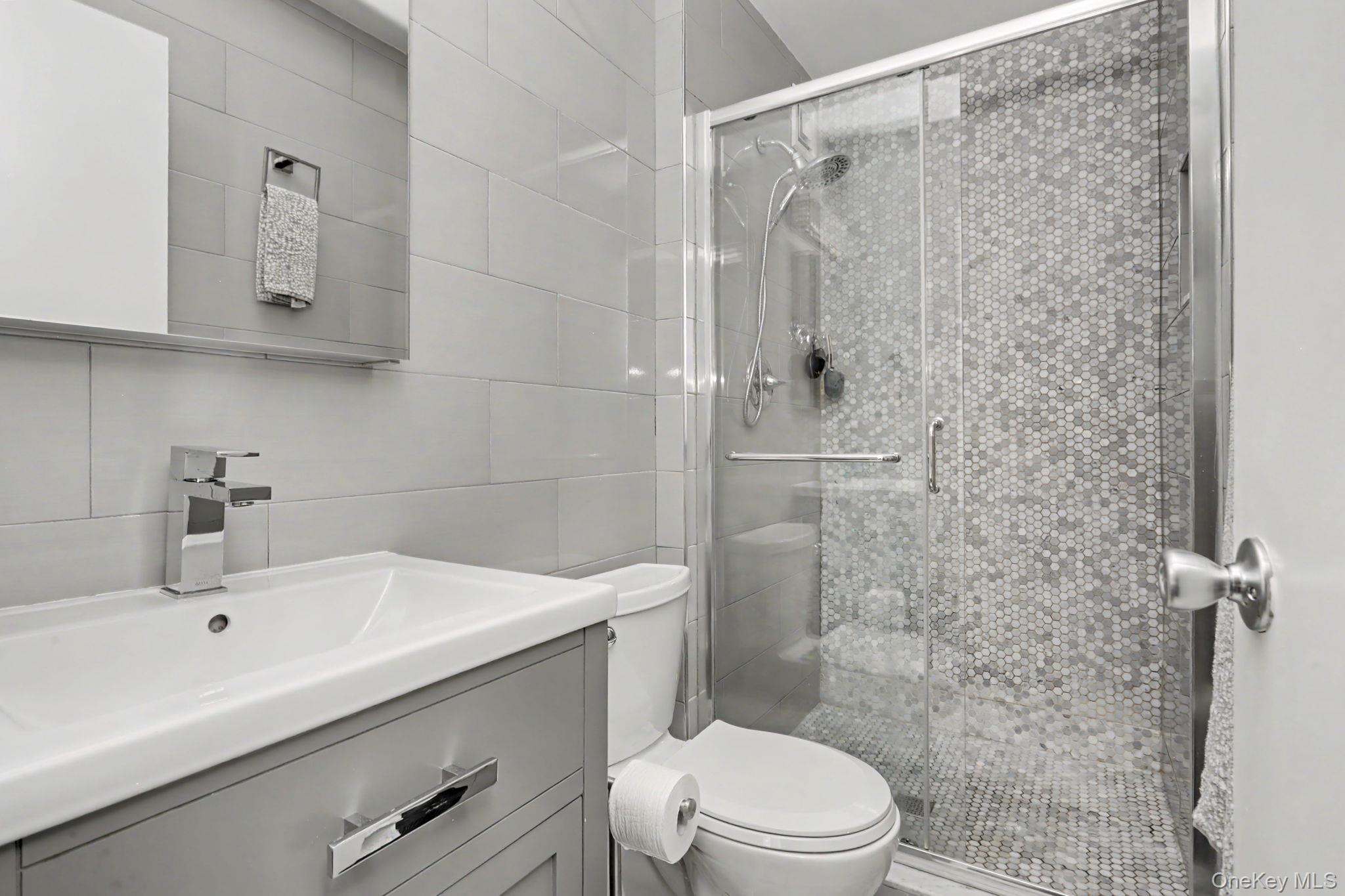 4 Sadore Lane 3b Property Photo 22