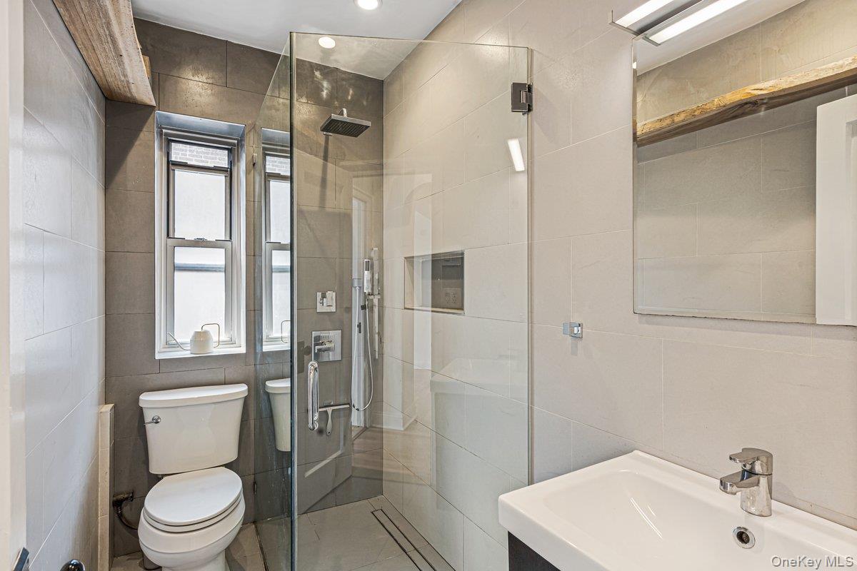 111-45 76 Avenue 62b Property Photo 12