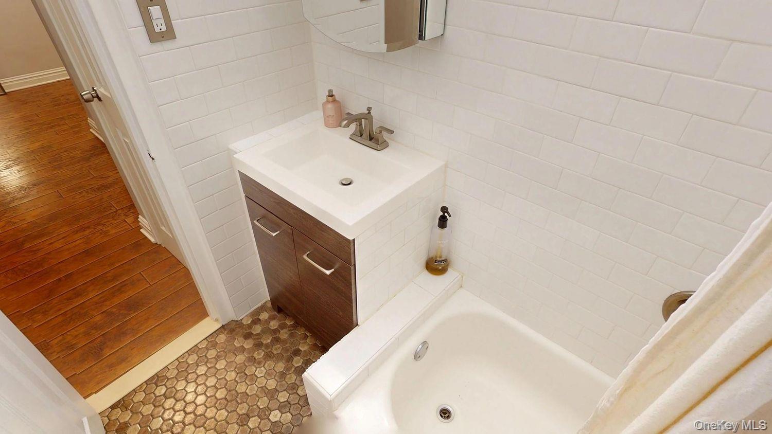 48-18 44th Street 1c Property Photo 39