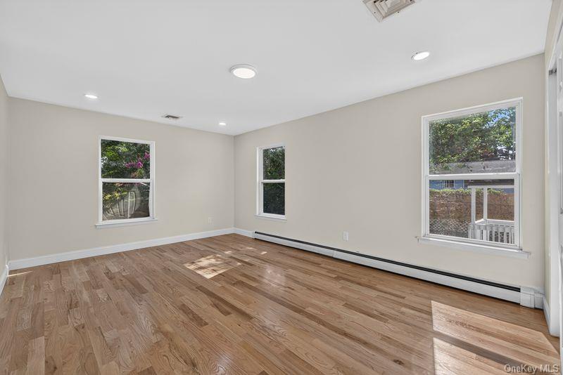 296 Westchester Avenue Property Photo 14