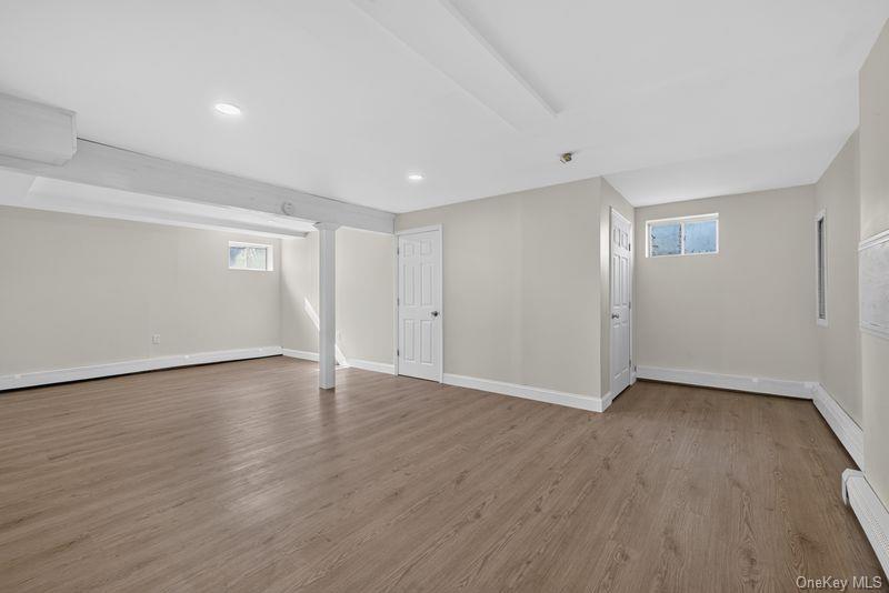 296 Westchester Avenue Property Photo 22