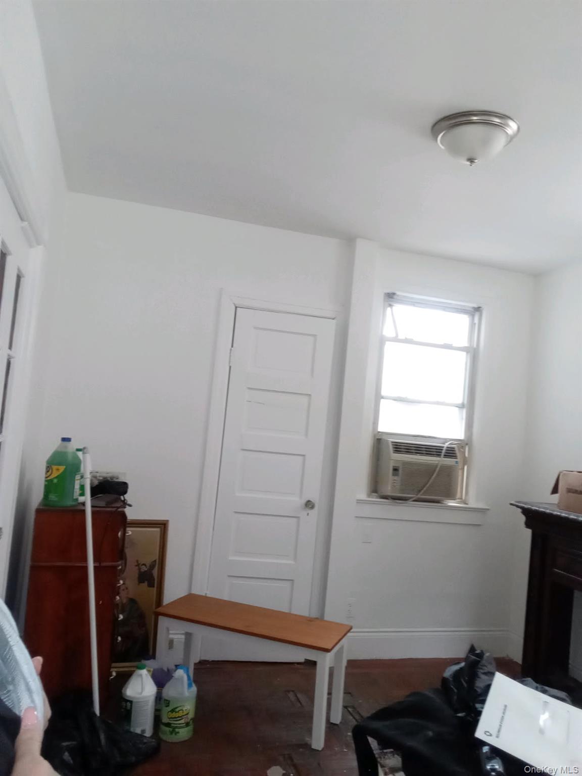 8616 90th Street Property Photo 11