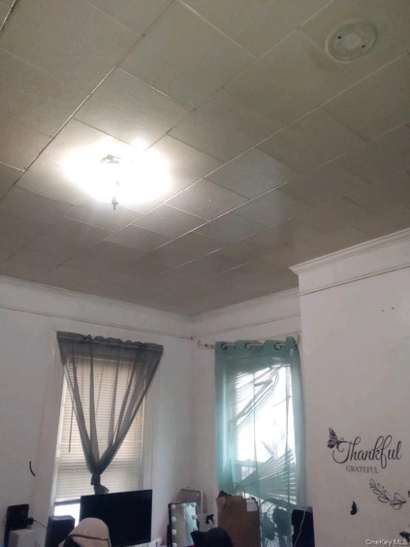 8616 90th Street Property Photo 17