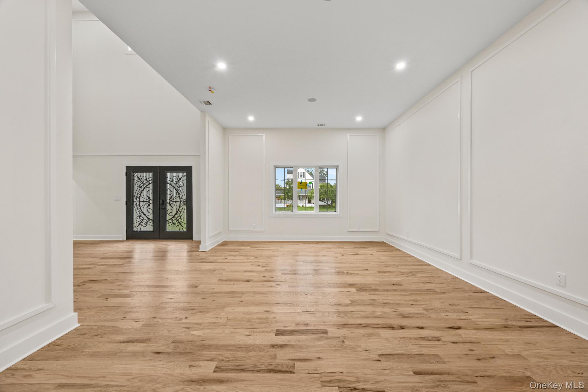 16 S Montgomery Avenue Property Photo 8
