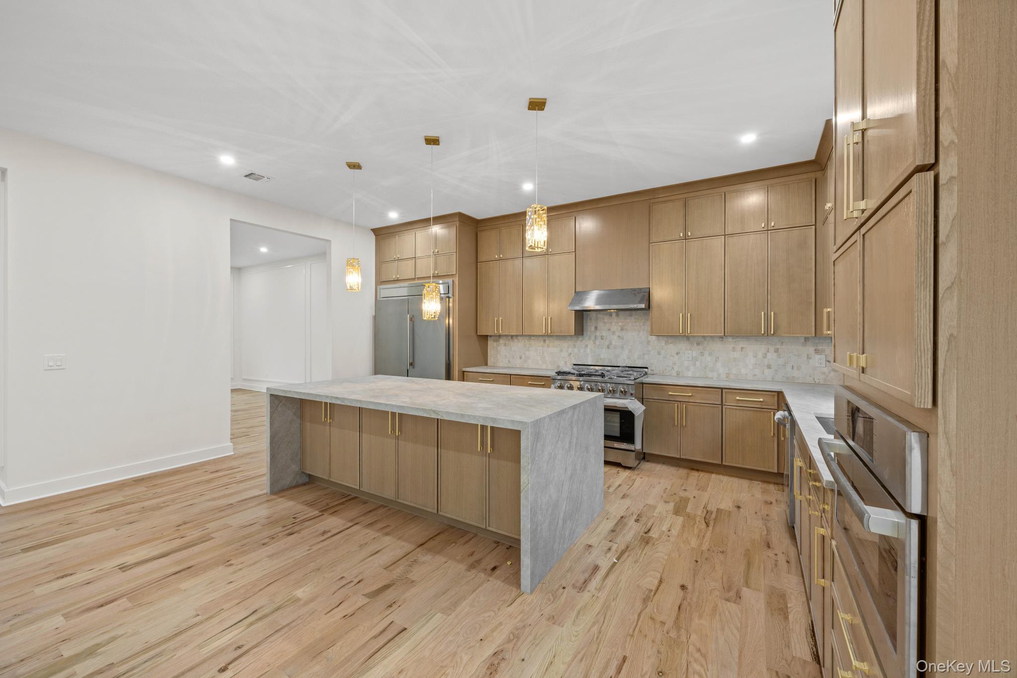 16 S Montgomery Avenue Property Photo 14