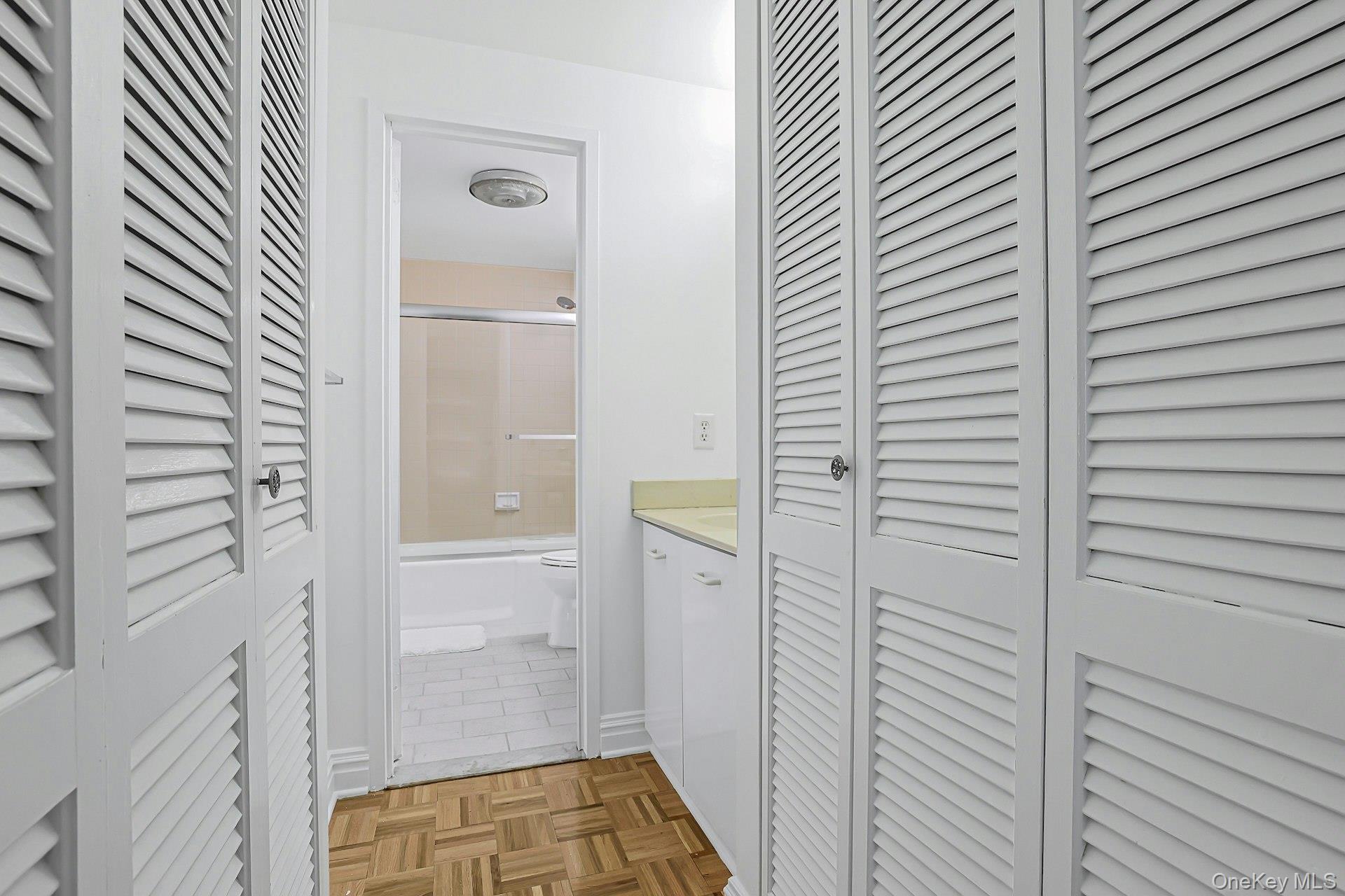 1270 North Avenue 1c Property Photo 11