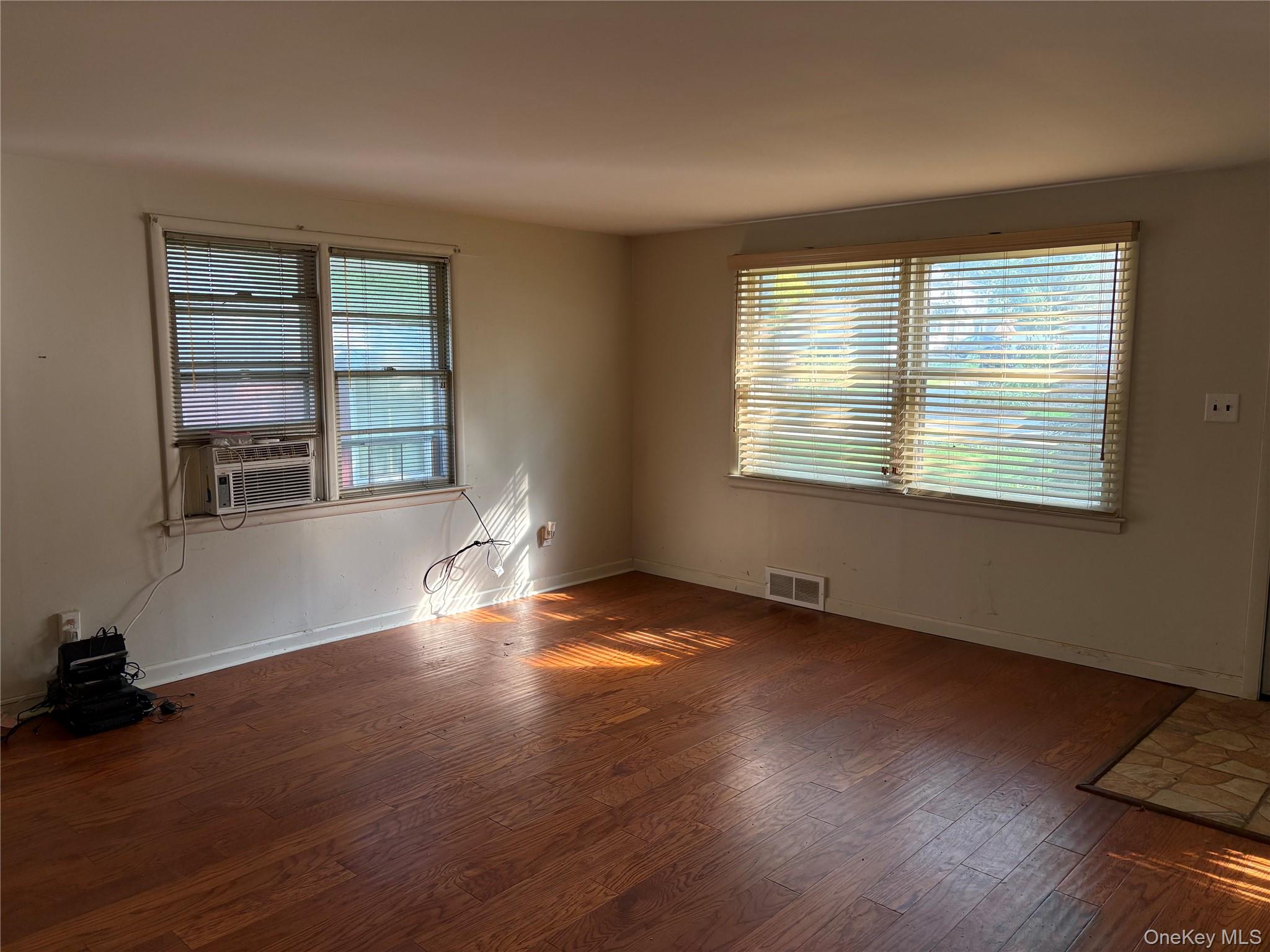 24 Maple Street Property Photo 8