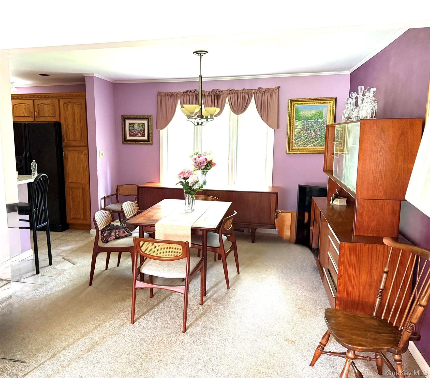 12 Robin Lane Property Photo 9