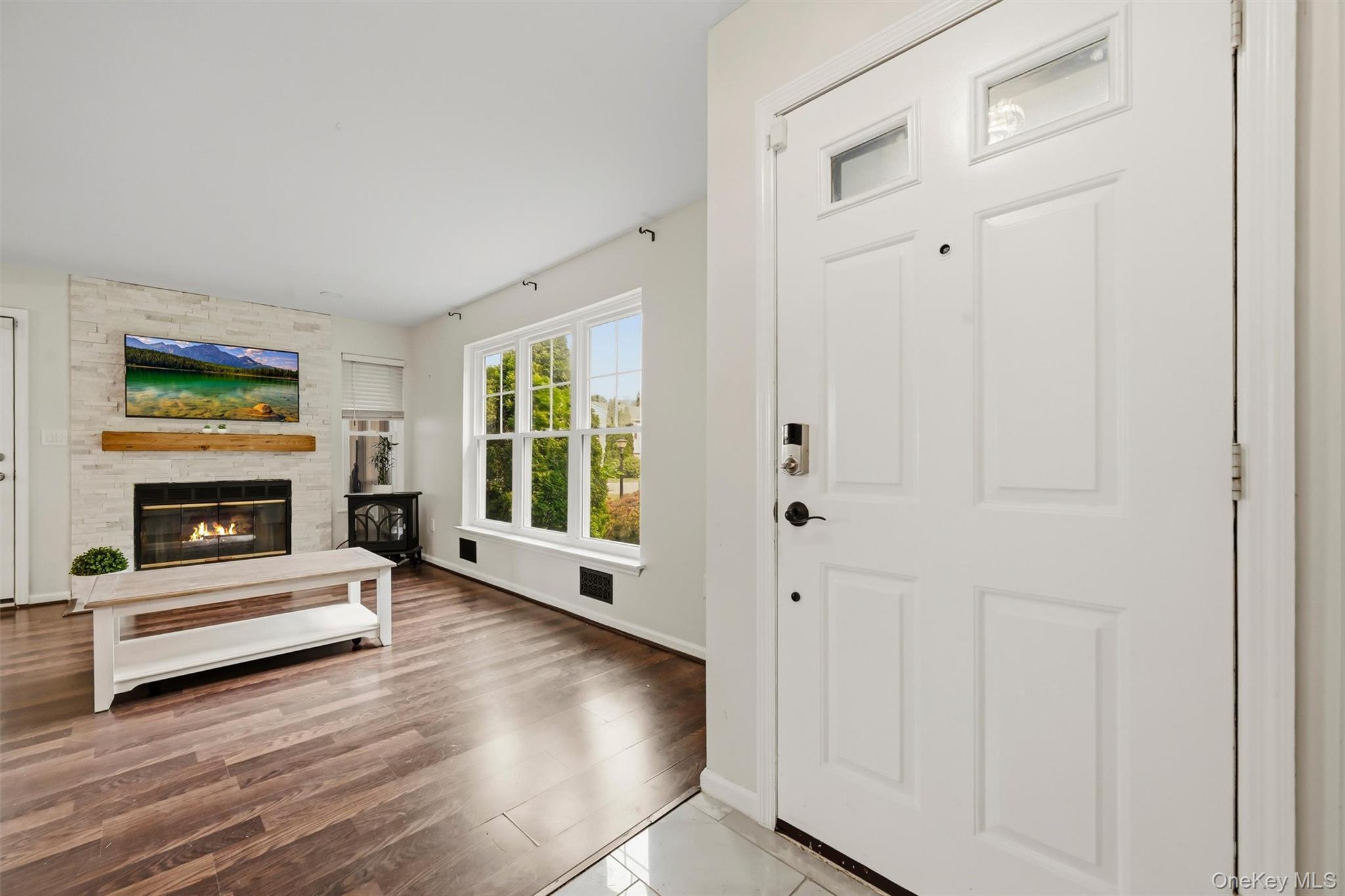 21 Taconic Street Property Photo 3