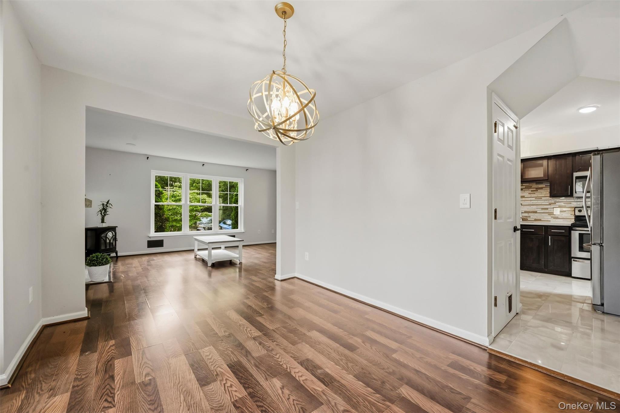 21 Taconic Street Property Photo 10