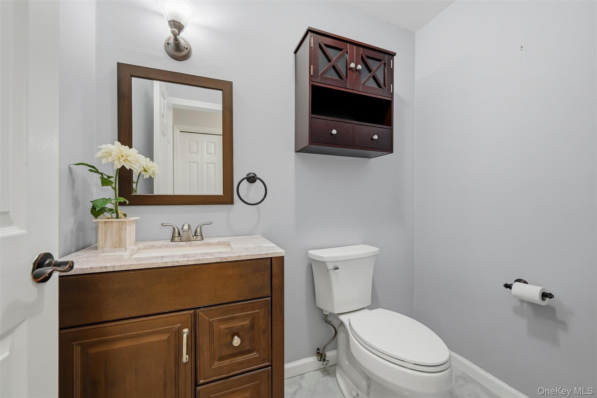 21 Taconic Street Property Photo 16