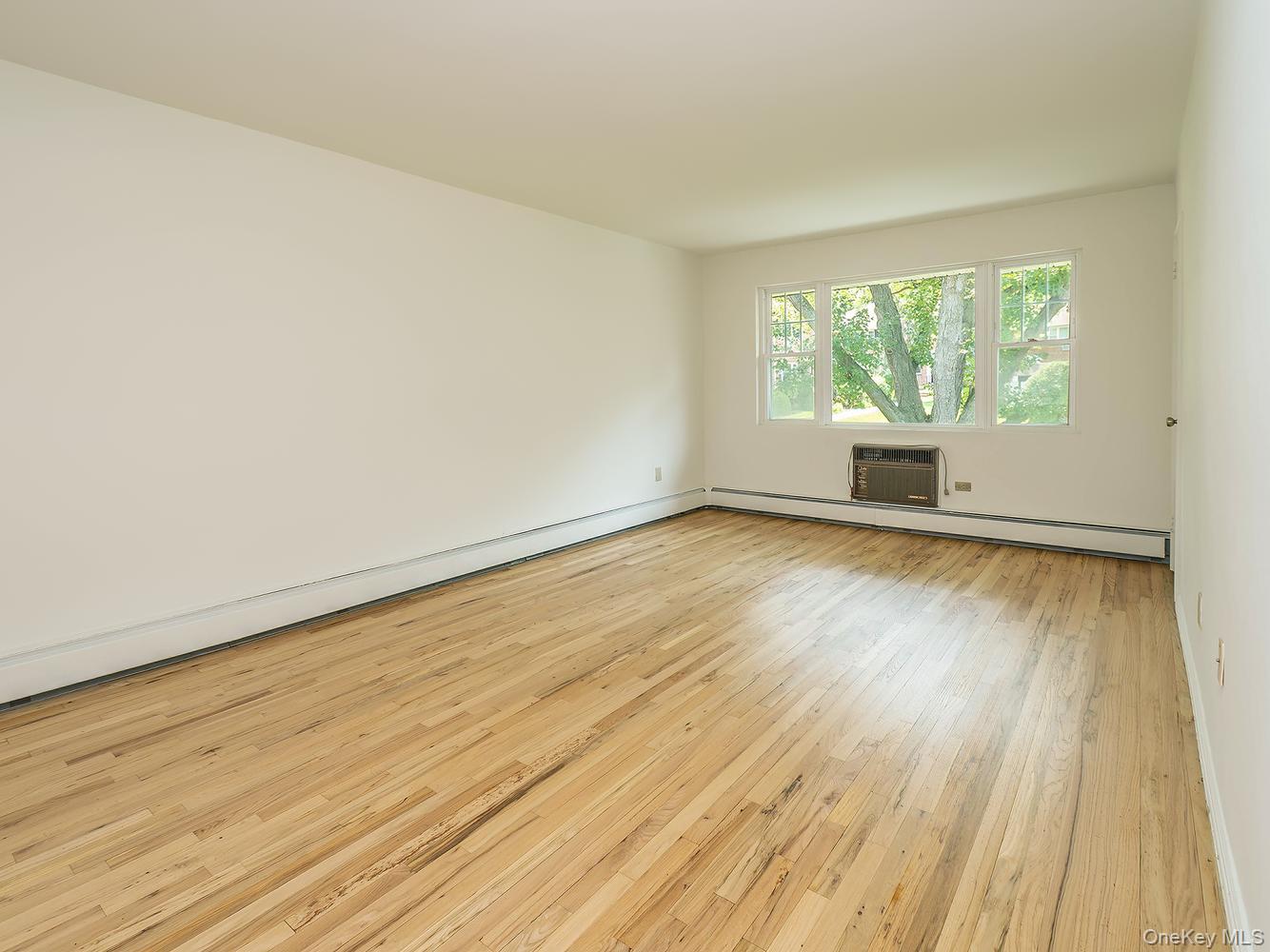 14u Madison Park Gardens 14u Property Photo 2