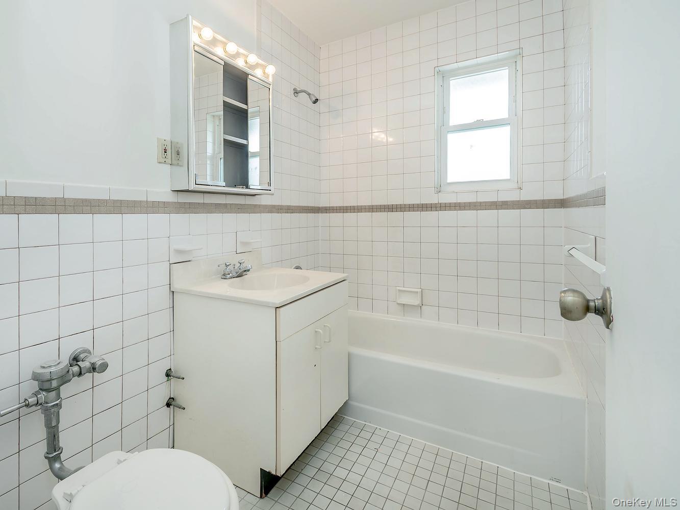 14u Madison Park Gardens 14u Property Photo 7