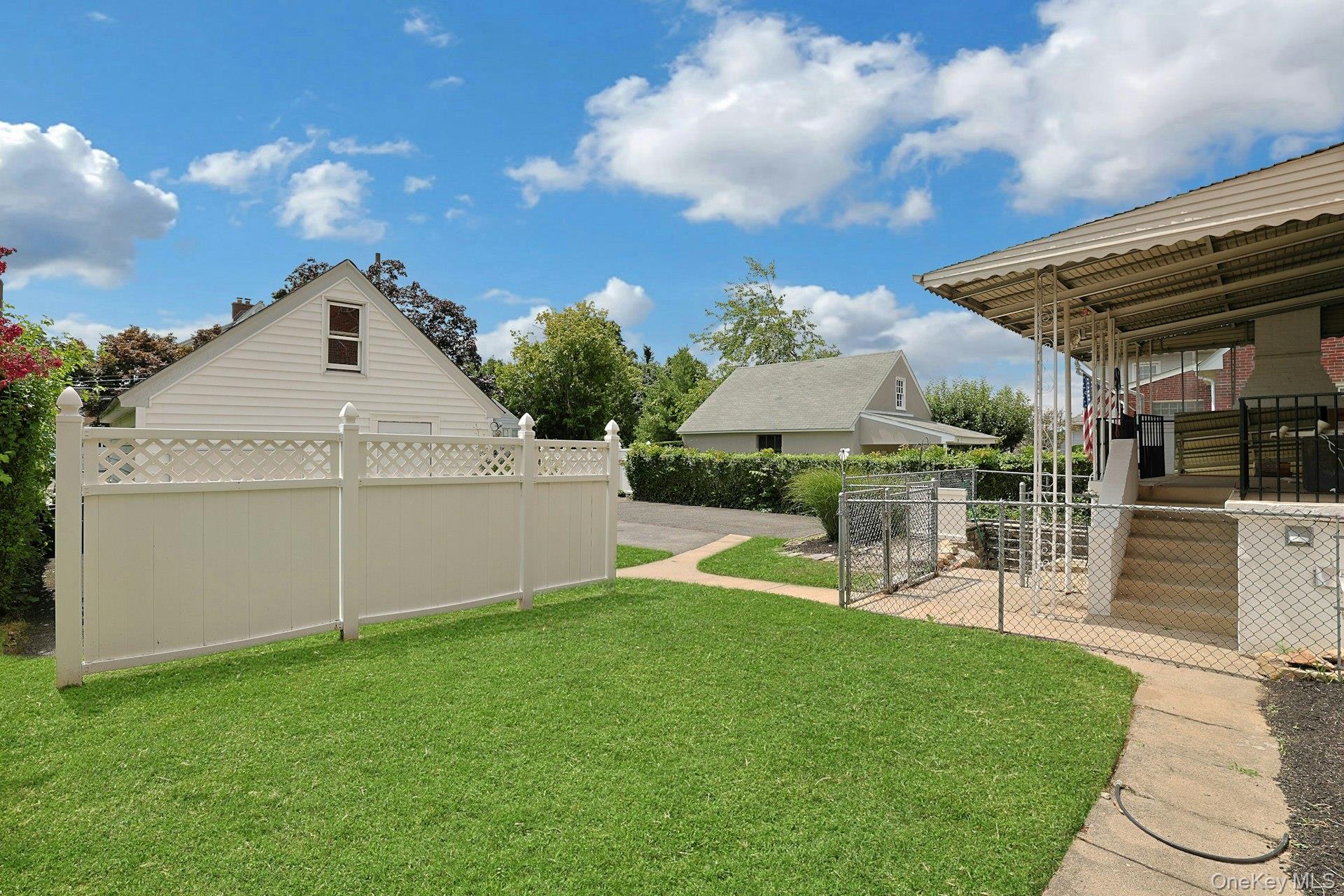 54 Bowman Avenue Property Photo 4
