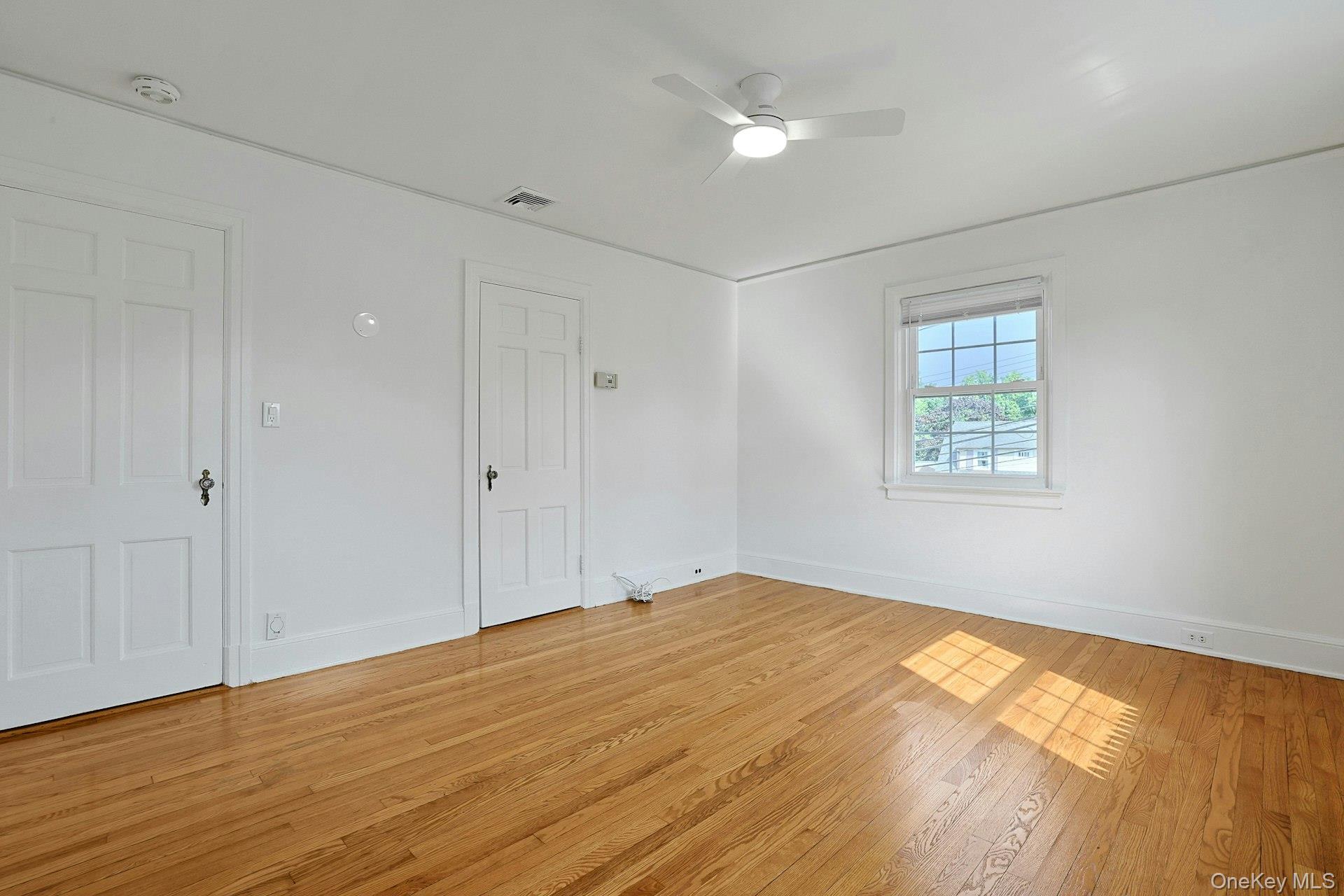 54 Bowman Avenue Property Photo 16