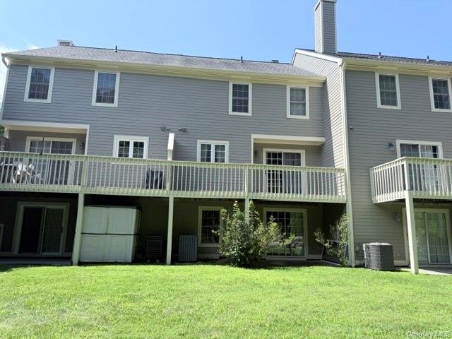 3905 Buttonwood Lane Property Photo 5