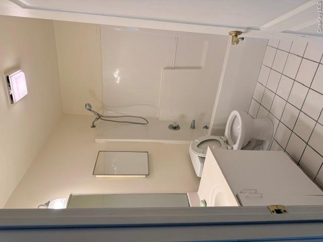 3905 Buttonwood Lane Property Photo 8