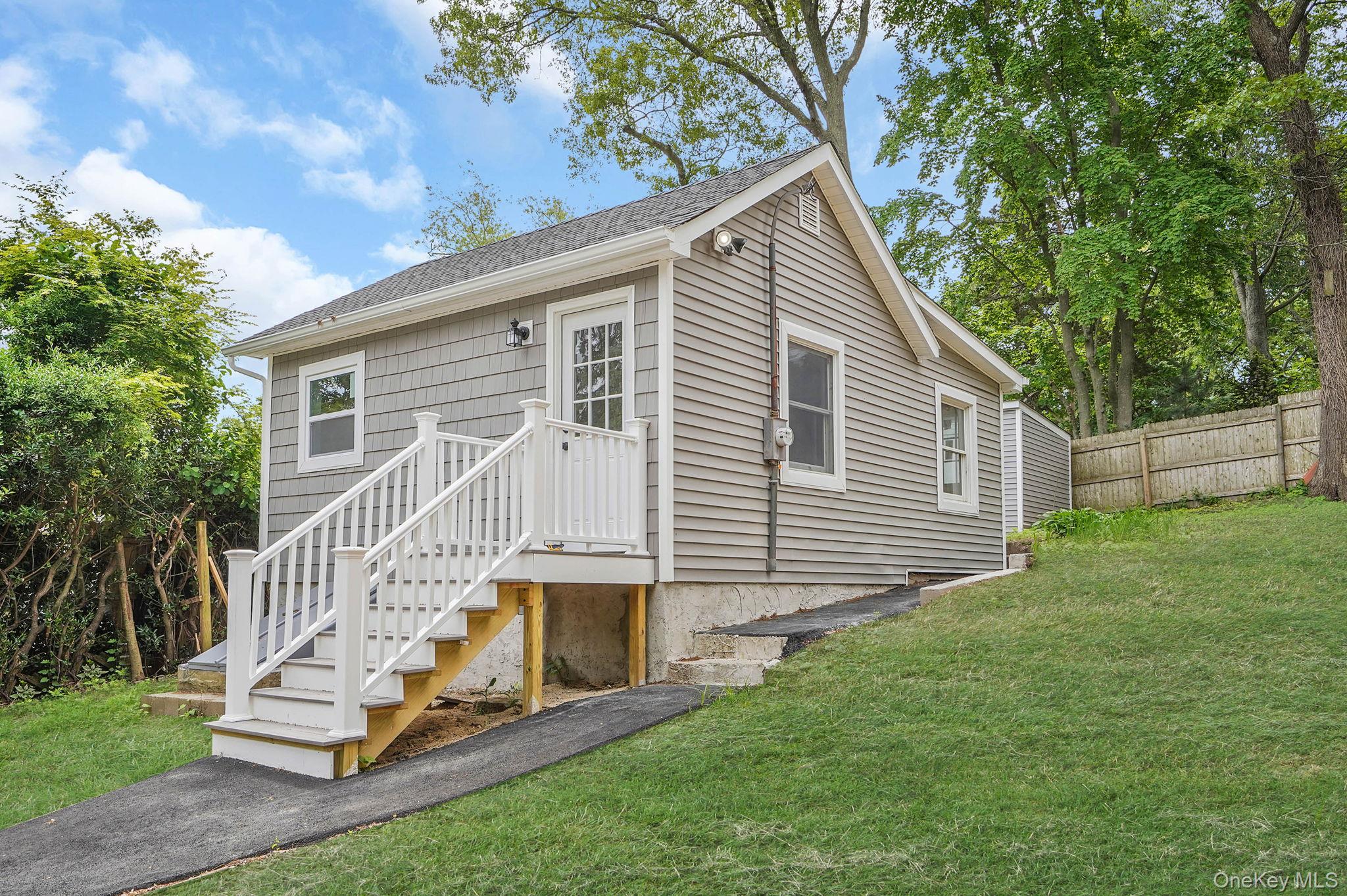 18 Port Jefferson Road Property Photo 17