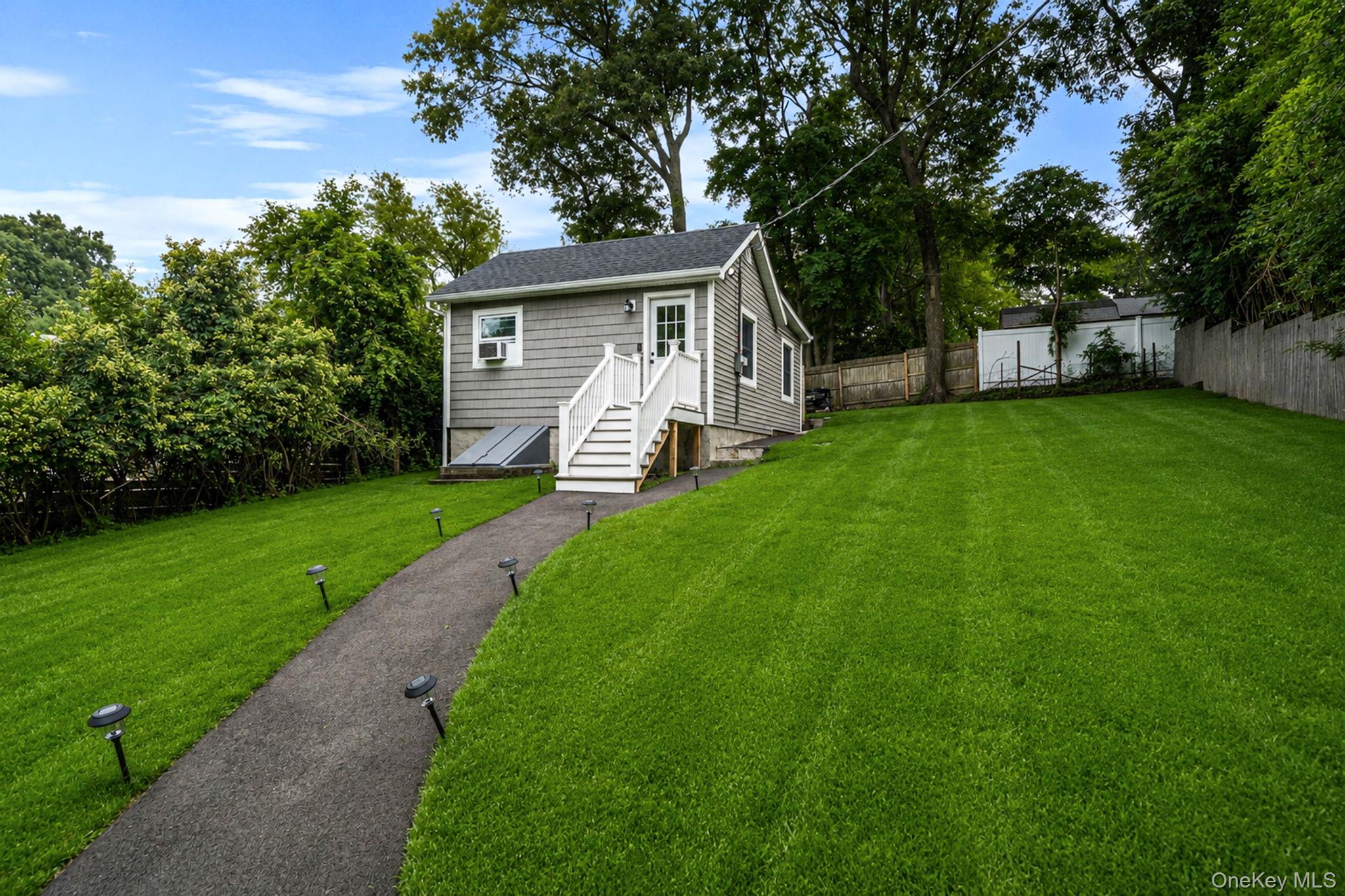 18 Port Jefferson Road Property Photo 19