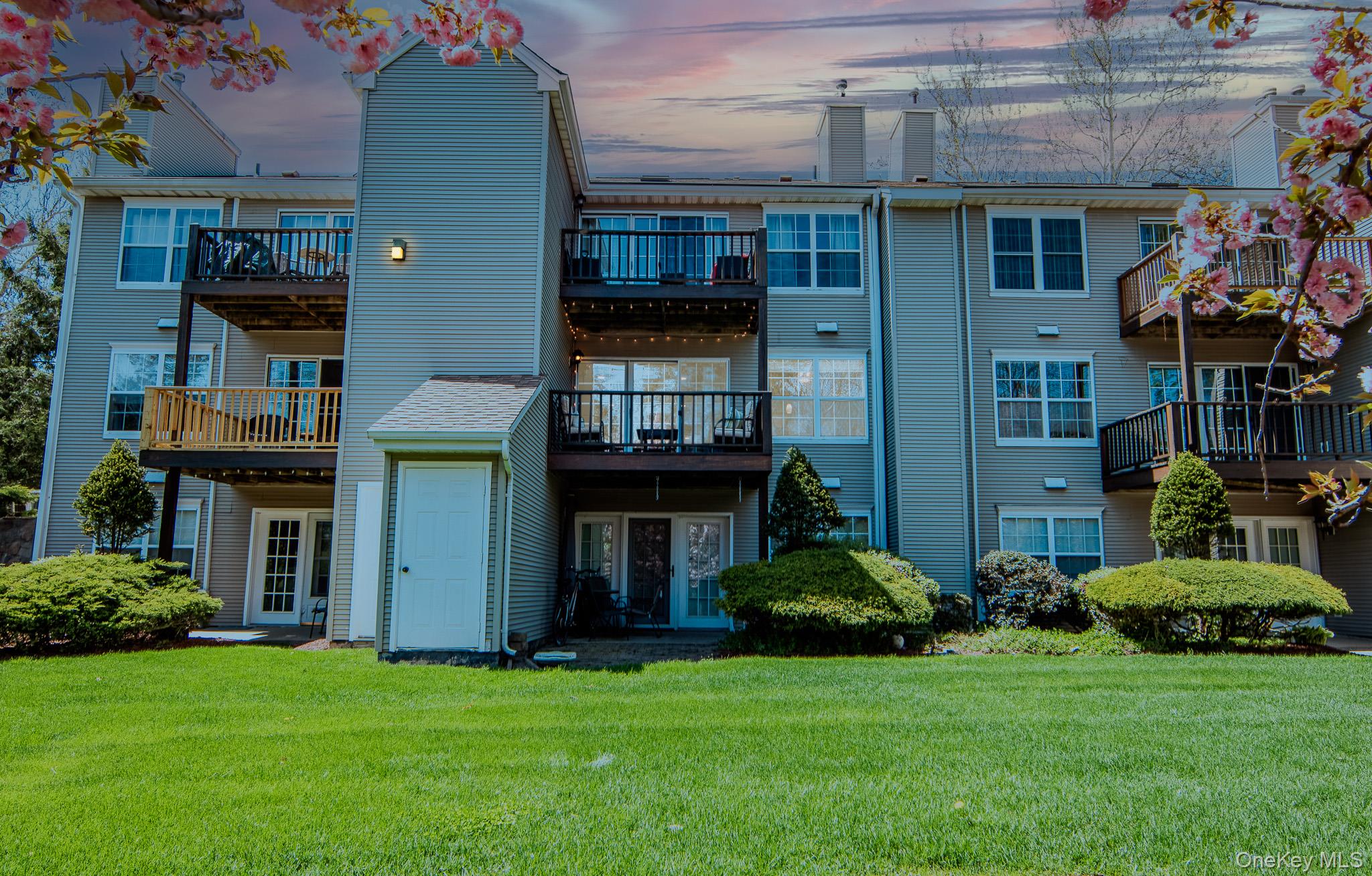 1009 Washington Green Property Photo 26