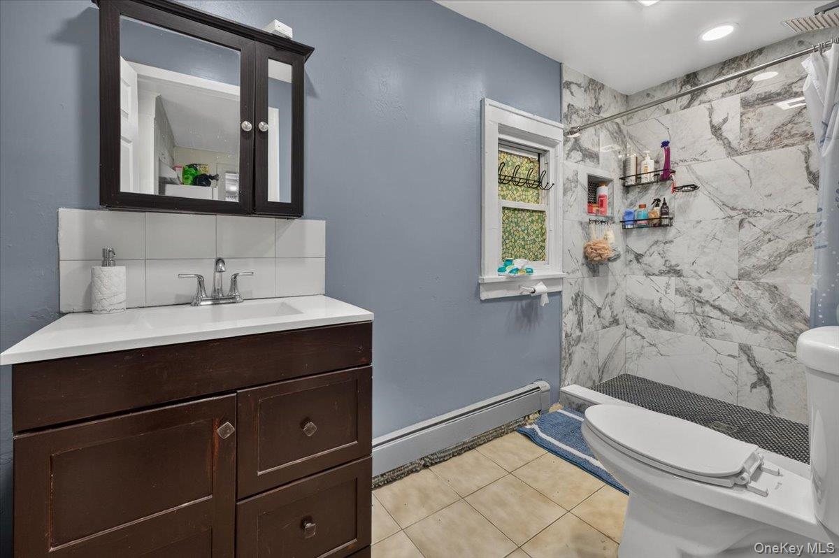 101 W 11th Street Property Photo 7