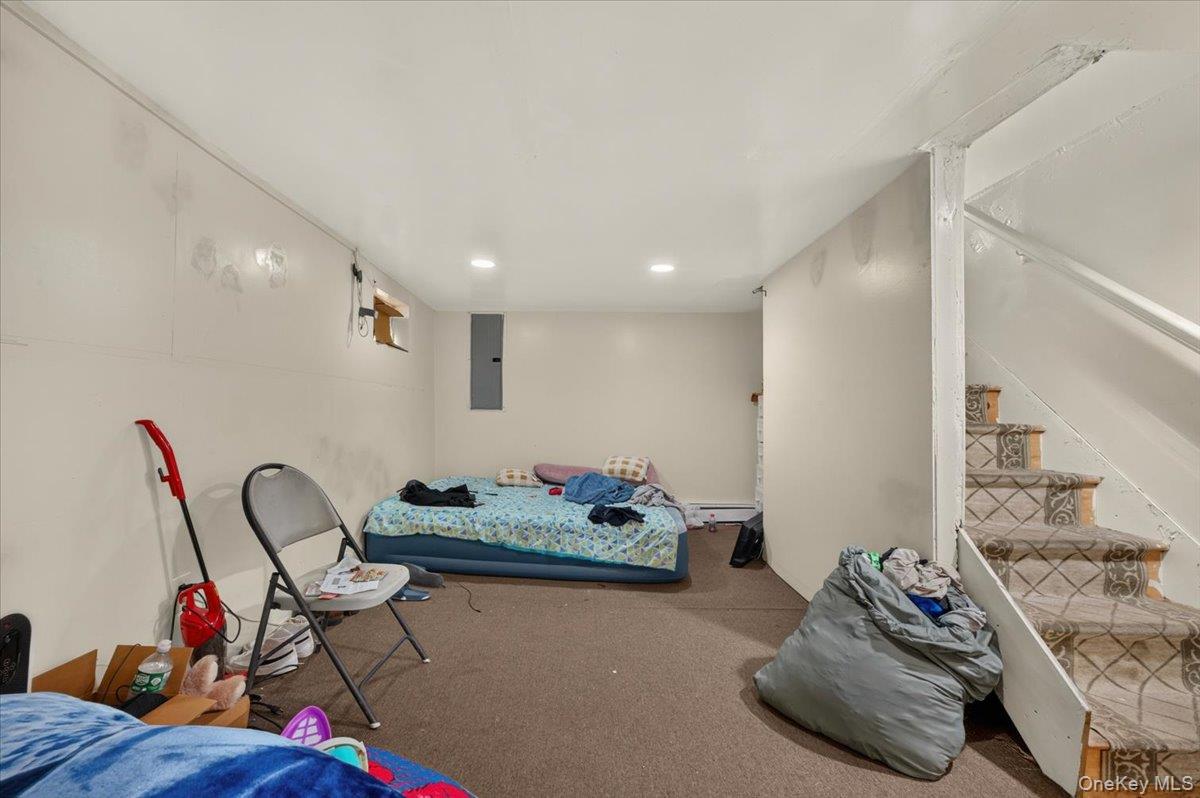 101 W 11th Street Property Photo 10