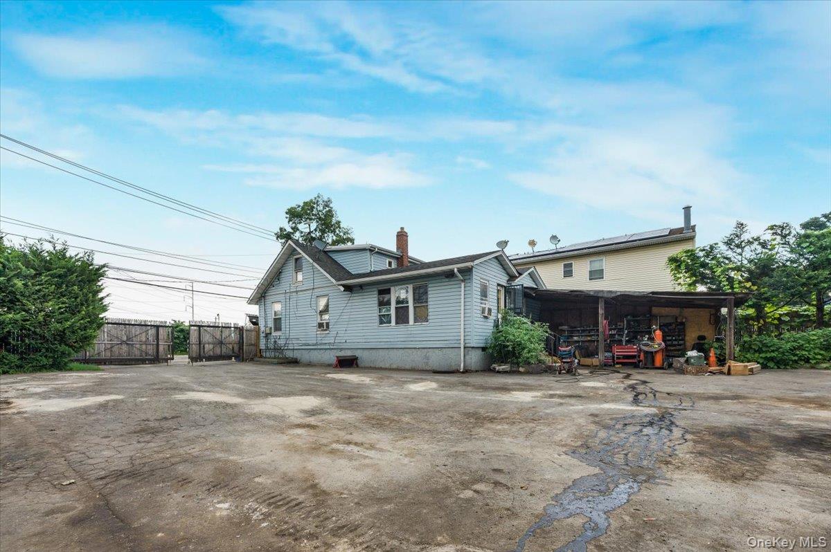 101 W 11th Street Property Photo 16