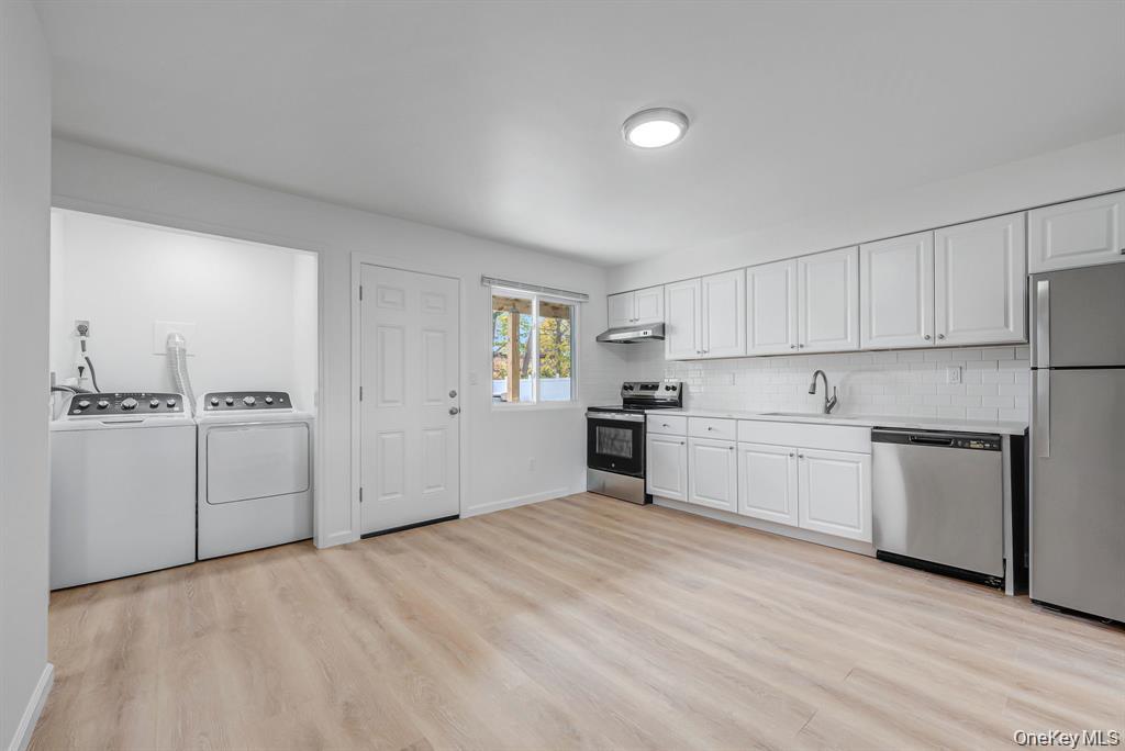 54 Evergreen #a Property Photo 2
