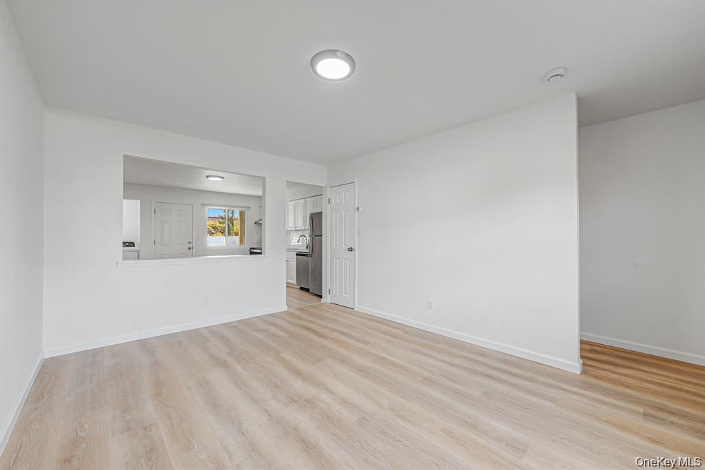 54 Evergreen #a Property Photo 4