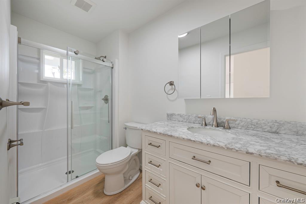 54 Evergreen #a Property Photo 7