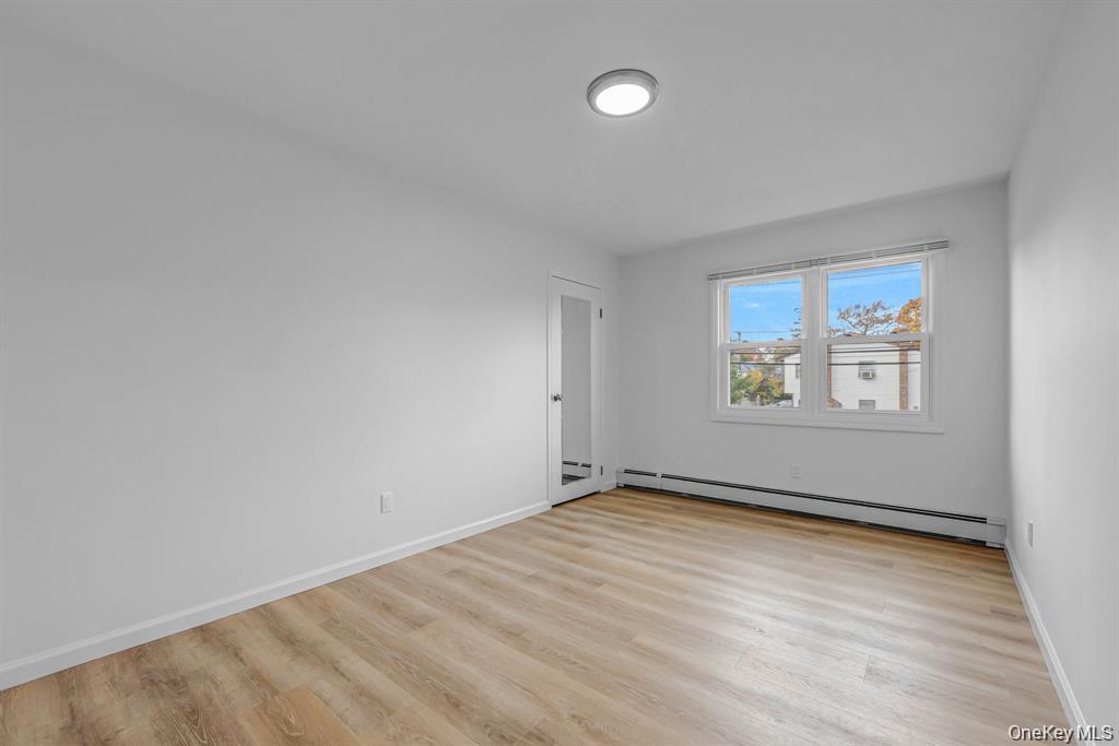54 Evergreen #a Property Photo 8