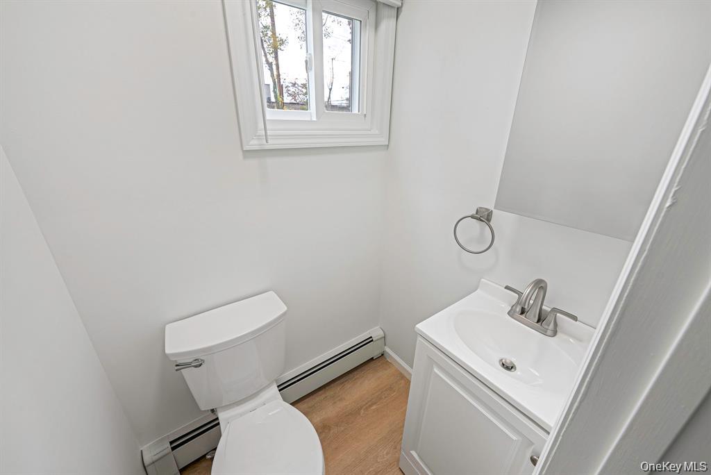 54 Evergreen #a Property Photo 11