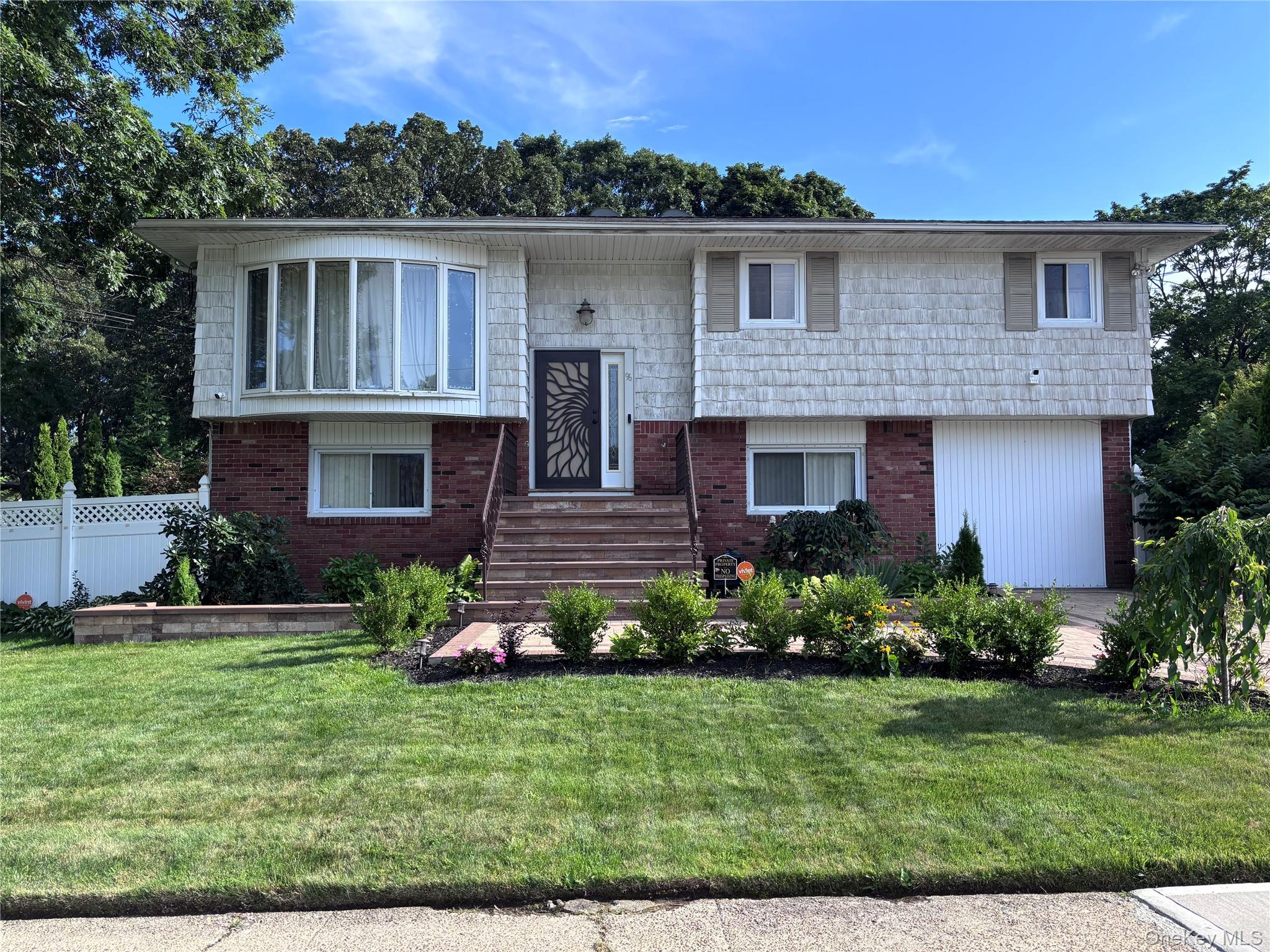 1038667 Property Photo 4
