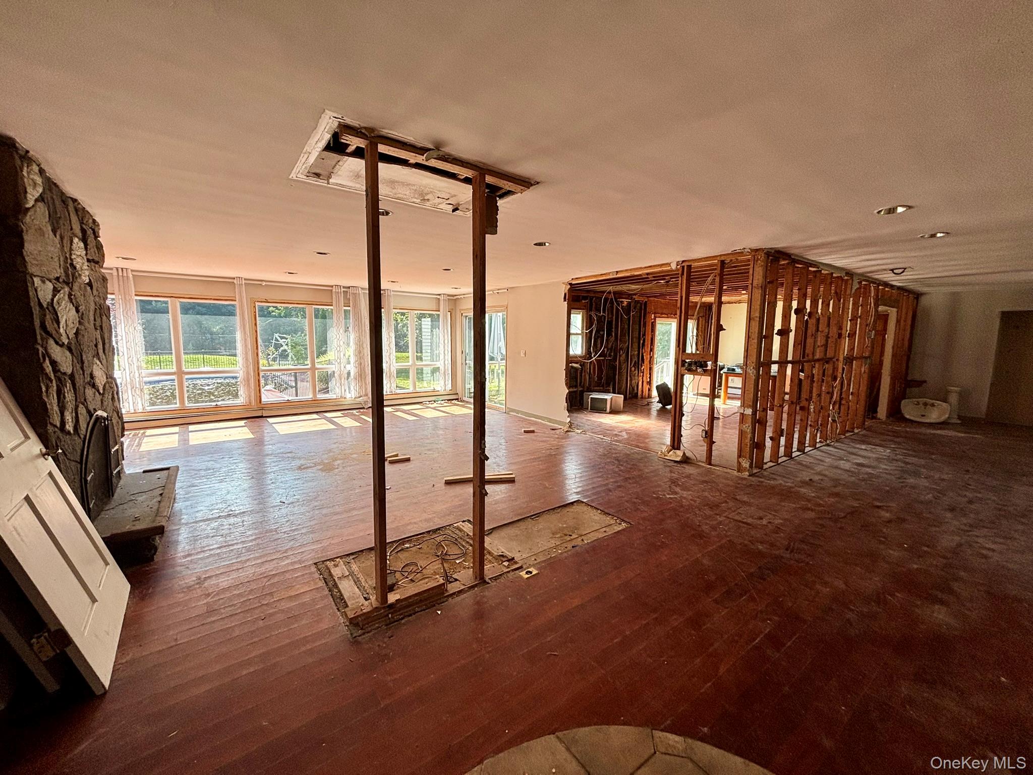14 New Street Property Photo 6