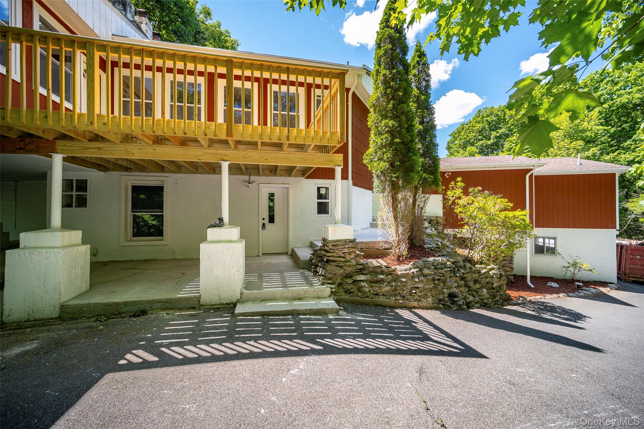 219 Benedict Road Property Photo 4