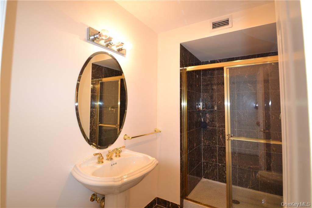 318 Harbor Cove 318 Property Photo 13