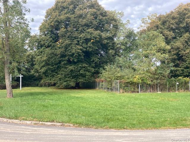 33 Kings Highway Property Photo 2