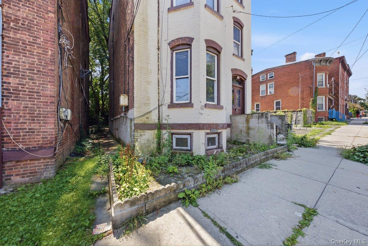 145 Renwick Street Property Photo 25