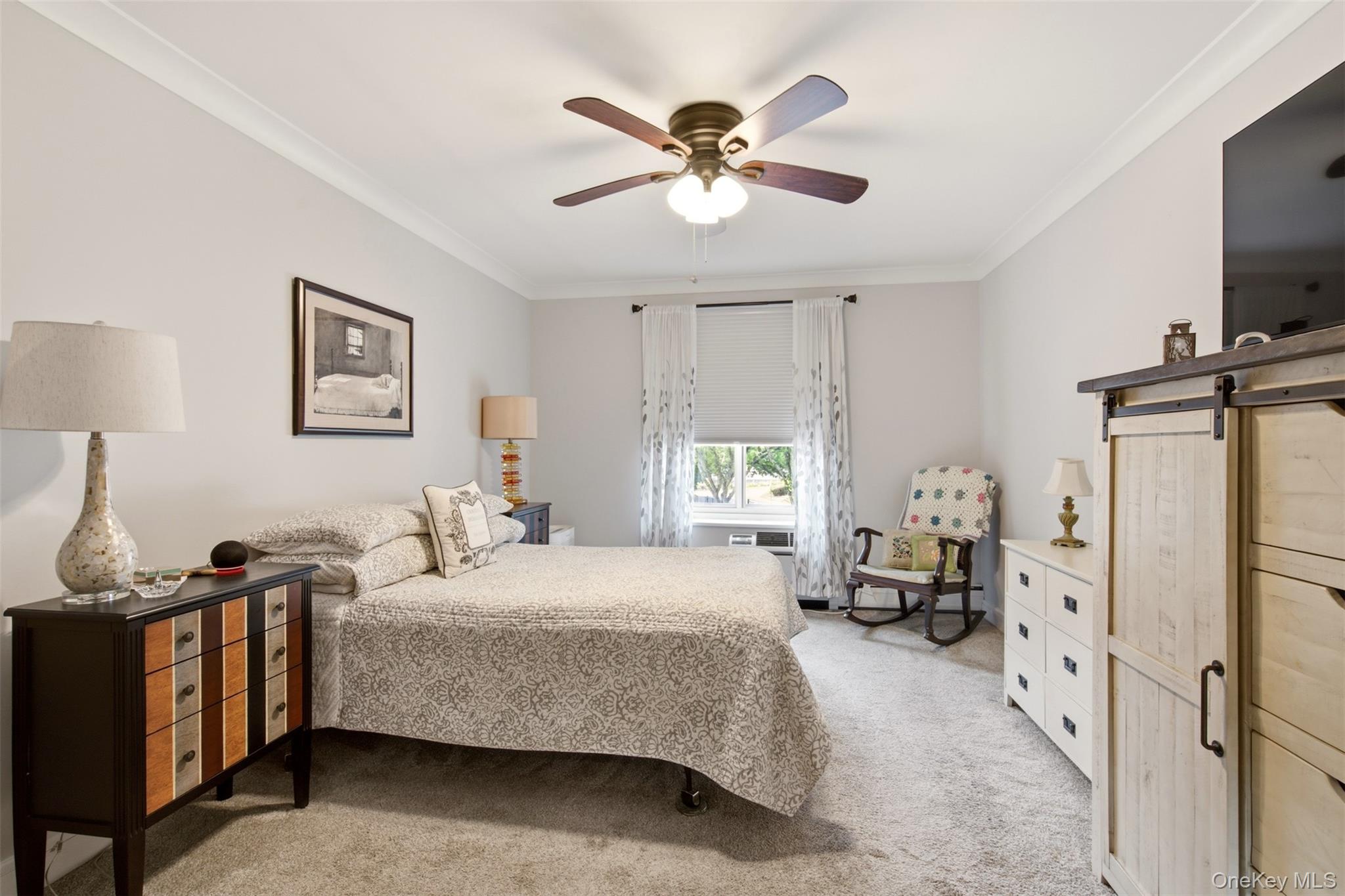 135 Post Avenue 2j Property Photo 23