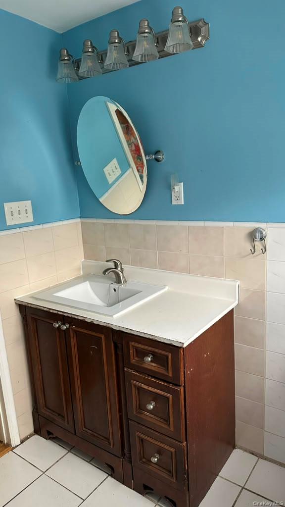 24 Rome Avenue 2 Property Photo 8