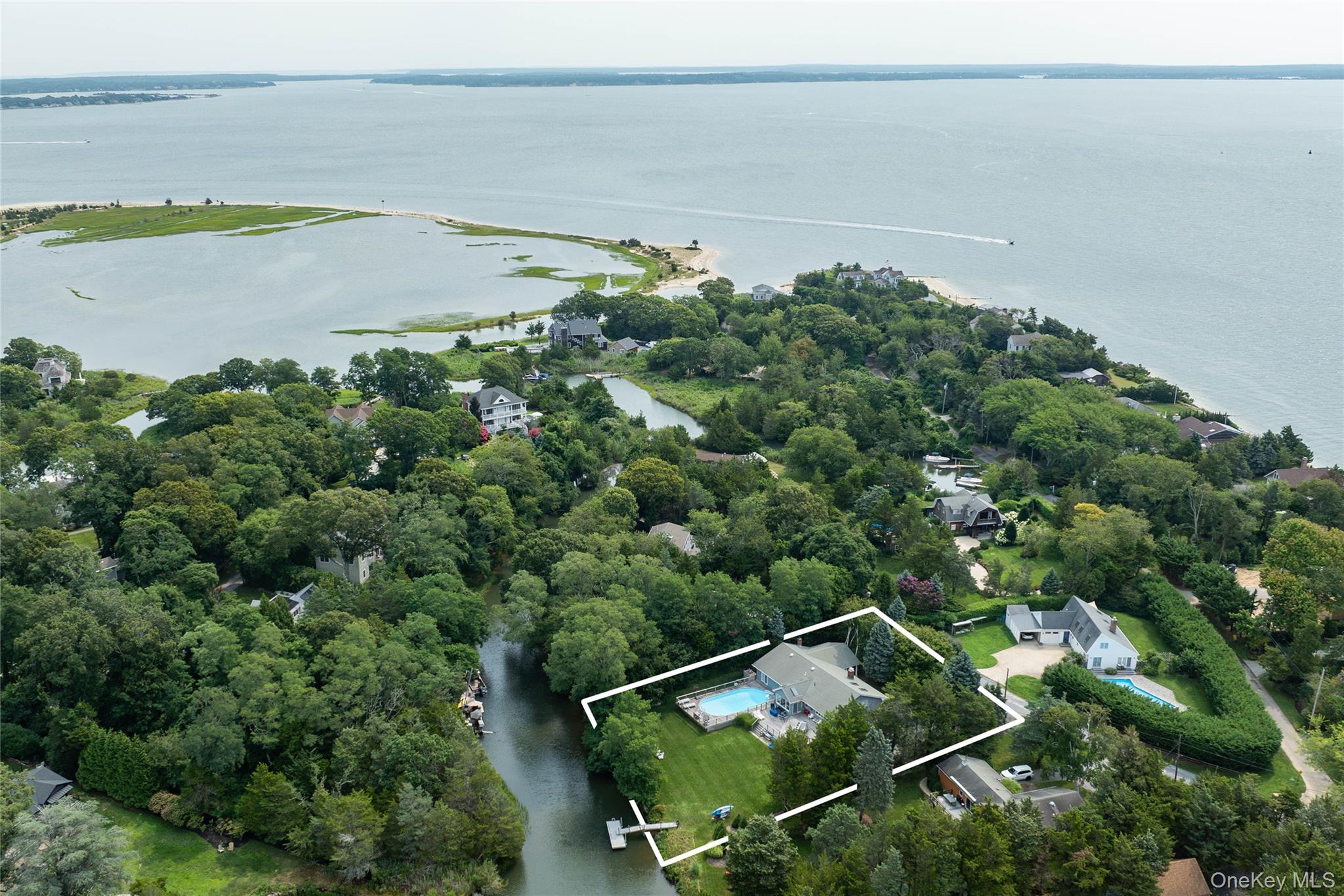 225 Lakeside Drive Property Photo 2
