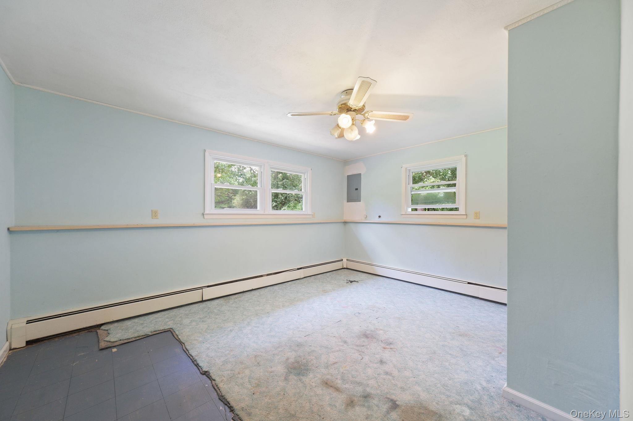 10 Creeden Drive Property Photo 8