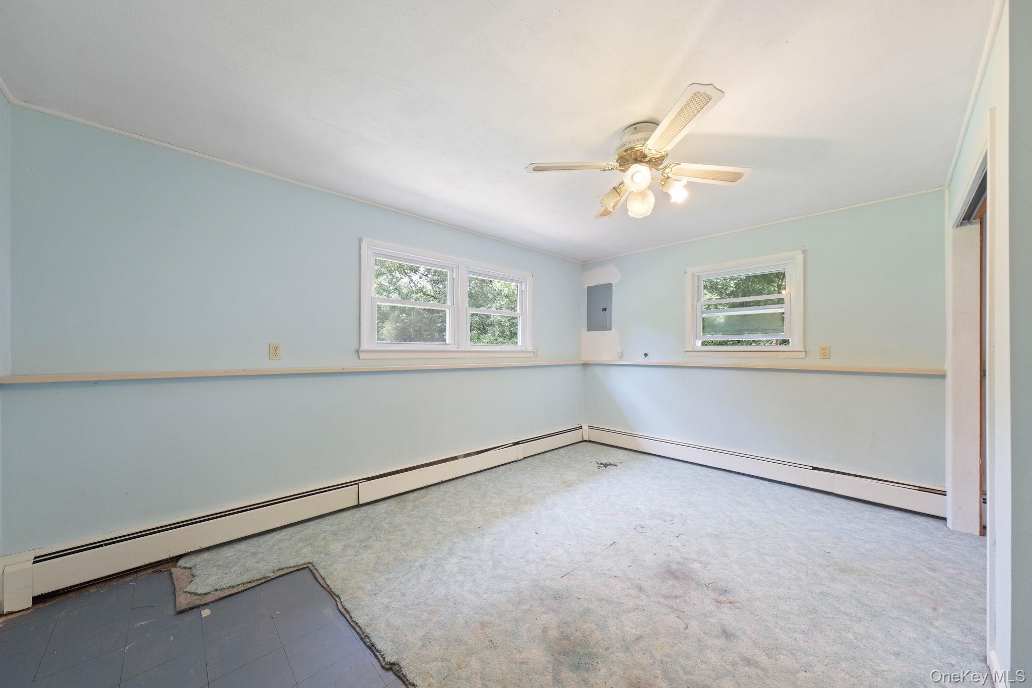 10 Creeden Drive Property Photo 9