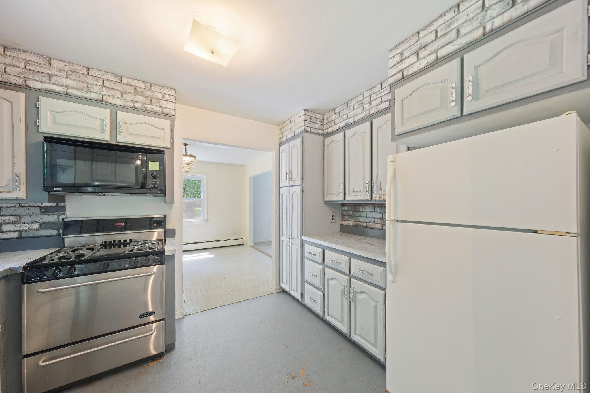 10 Creeden Drive Property Photo 15
