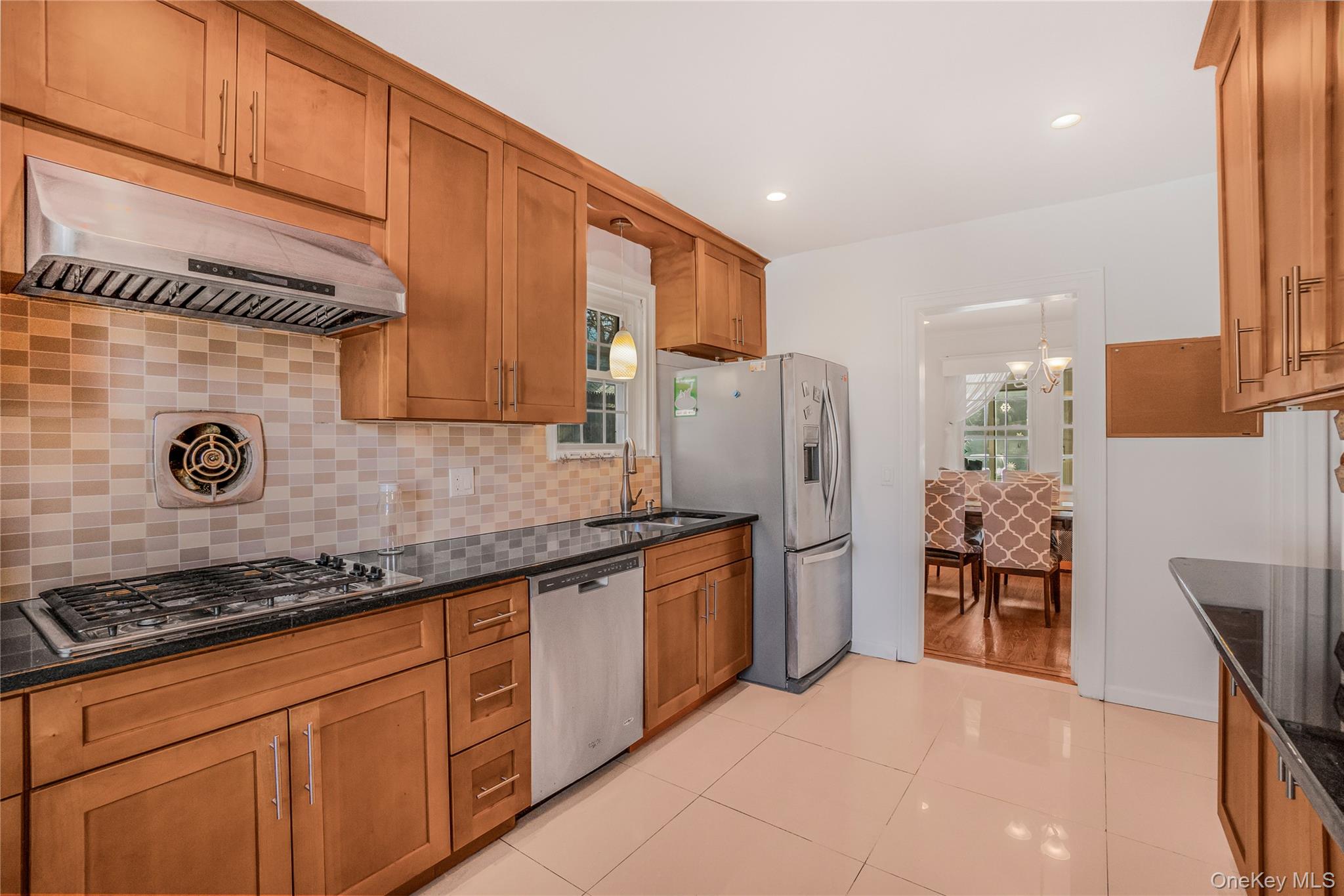 15 Broadway Property Photo 11