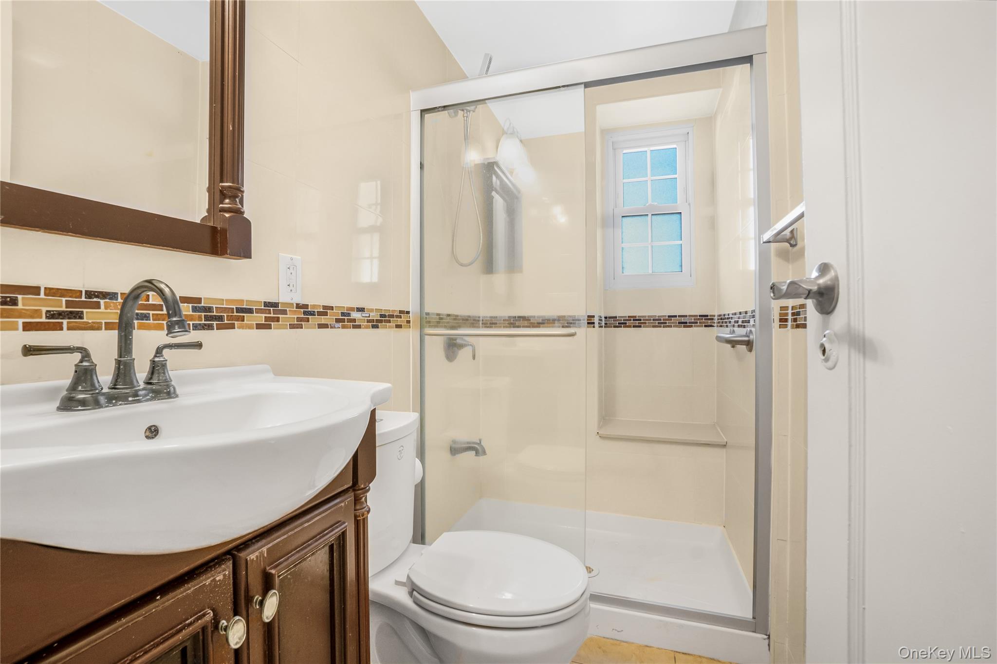 15 Broadway Property Photo 13