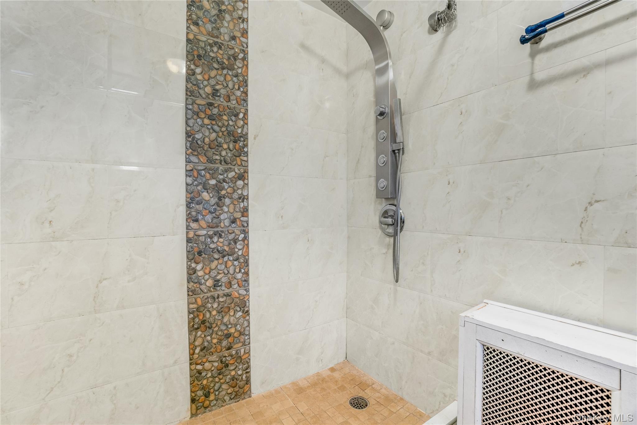 15 Broadway Property Photo 15
