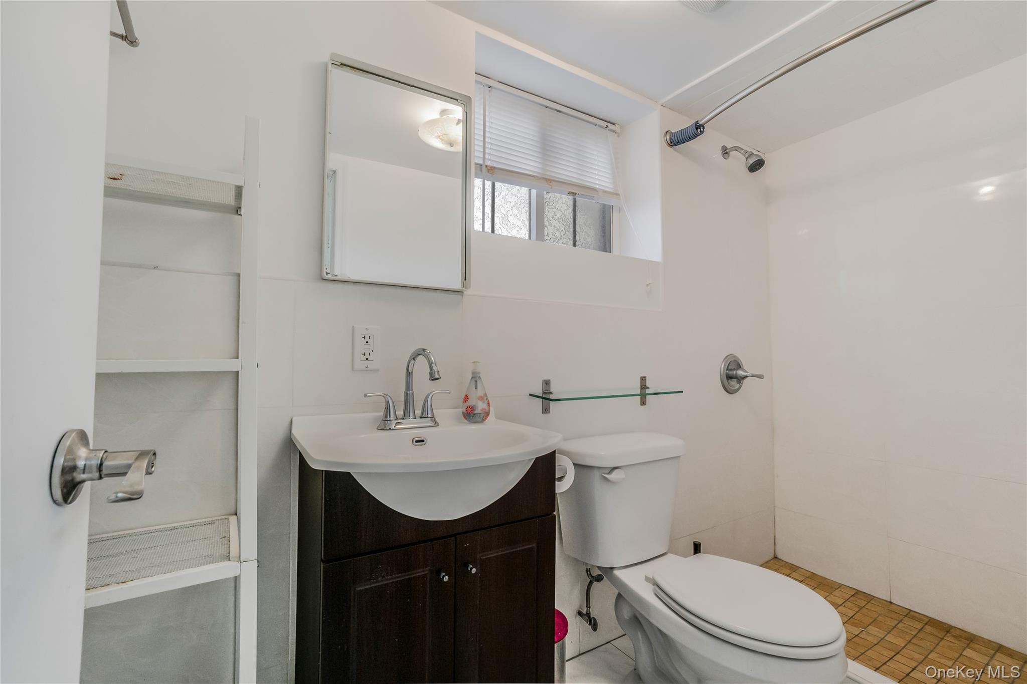 15 Broadway Property Photo 24